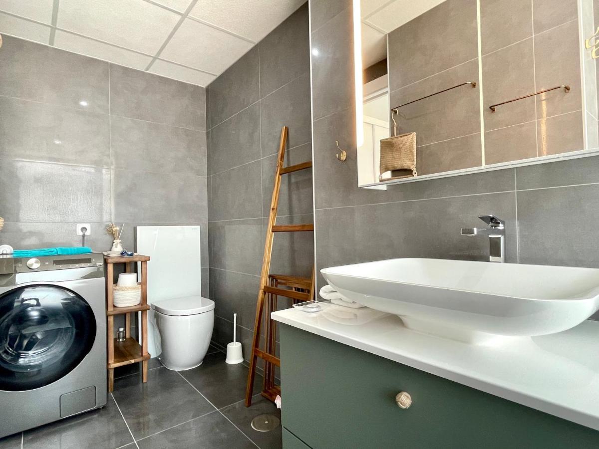 Apartamento Modern Place City & Beachlife In Heart Of Torremolinos By Solrentspain Exterior foto